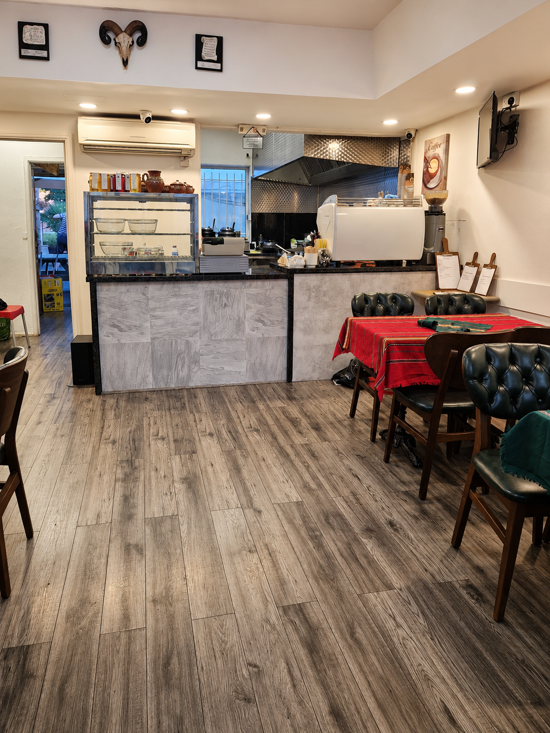 Skalite dining room and counter